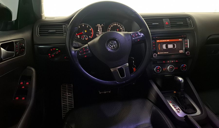 Volkswagen Vento 2.5 ADVANCE PLUS TIPTRONIC MY15 Sedan 2014
