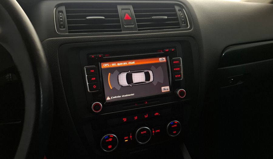 Volkswagen Vento 2.5 ADVANCE PLUS TIPTRONIC MY15 Sedan 2014