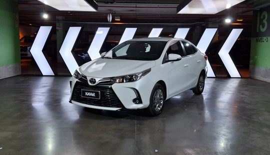 Toyota • Yaris