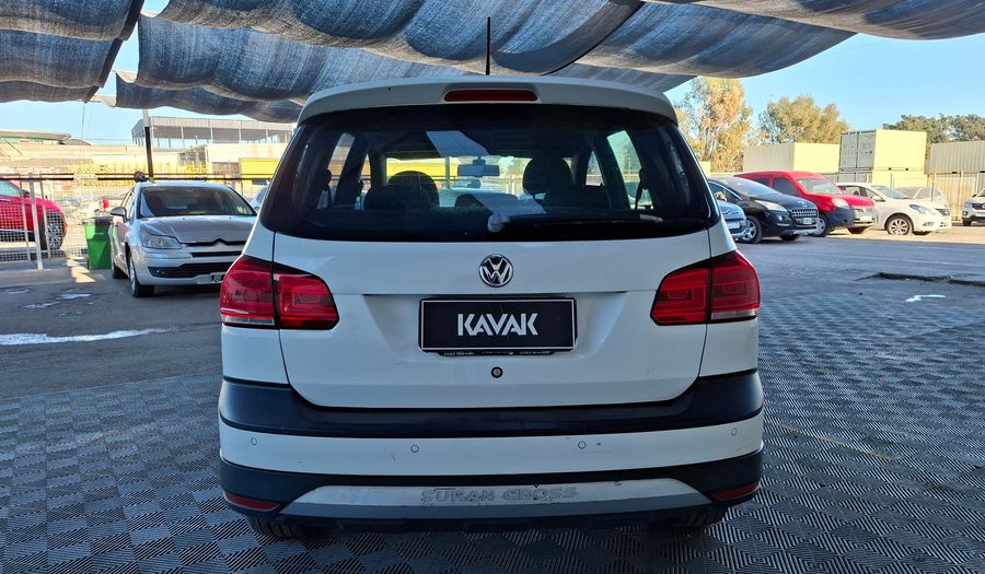 Volkswagen Suran Cross 1.6 16V SURAN CROSS HIGHLINE MY15 Wagon 2015