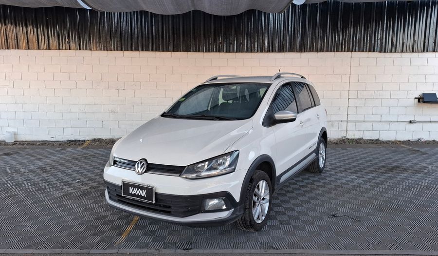 Volkswagen Suran Cross 1.6 16V SURAN CROSS HIGHLINE MY15 Wagon 2015