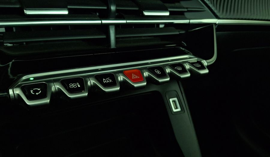 Peugeot 208 1.2 PURETECH 75 HP STYLE Hatchback 2023