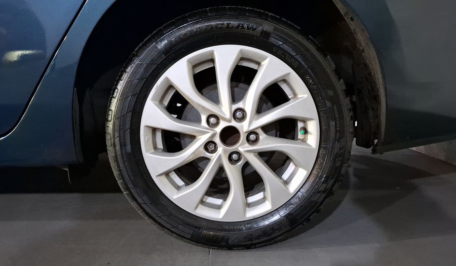 Nissan Sentra 1.8 SENSE MT Sedan 2017