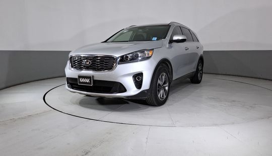 Kia • Sorento