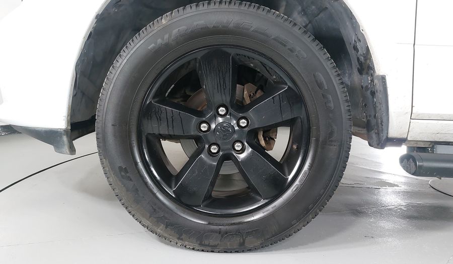 Ram 1500 5.7 HEMI SPORT REG CAB 4X4 V8 6AT Pickup 2020