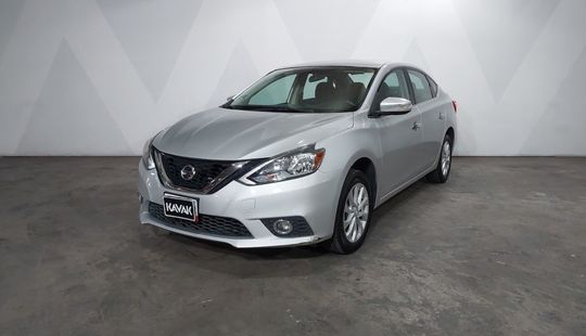 Nissan • Sentra