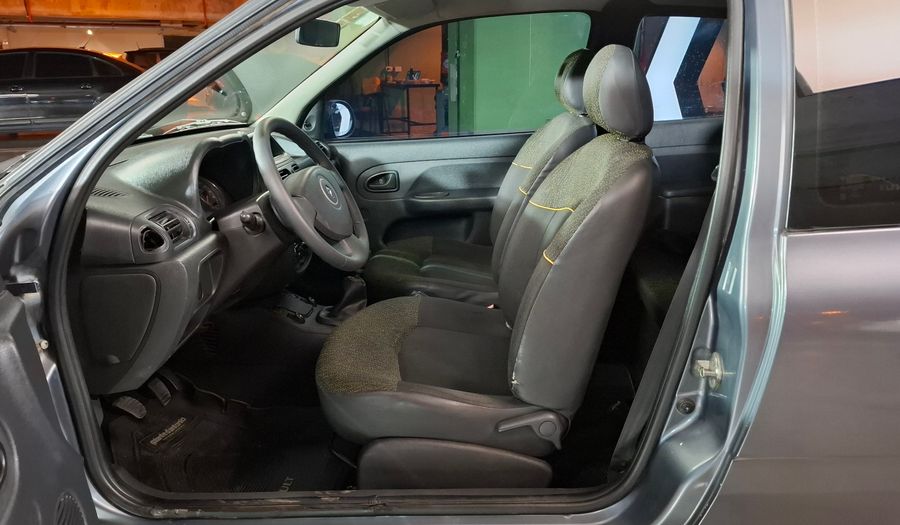 Renault Clio 1.1 CONFORT PLUS Hatchback 2014