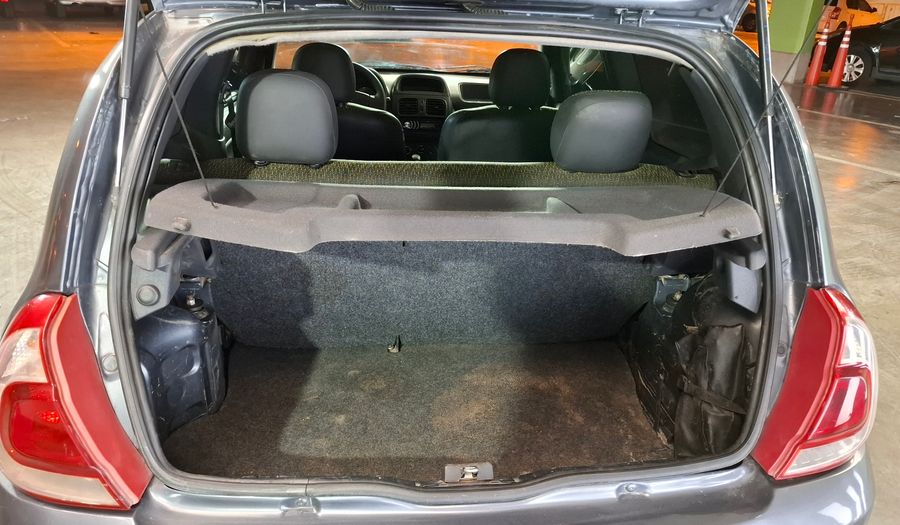 Renault Clio 1.1 CONFORT PLUS Hatchback 2014