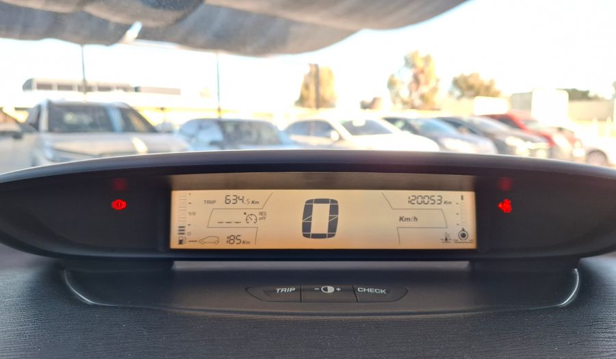 Citroen C4 1.6I 16V X Hatchback 2010