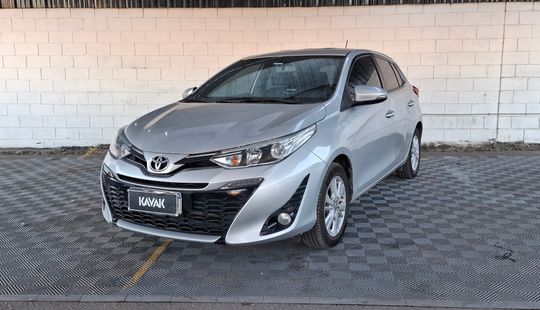 Toyota • Yaris