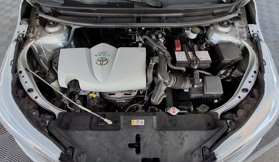 Toyota Yaris 1.5 XLS PACK CVT Hatchback 2019