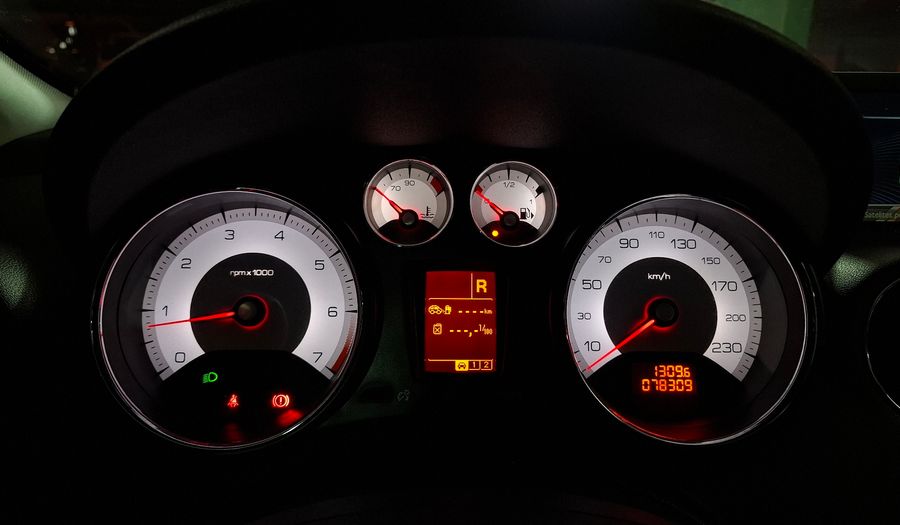 Peugeot 308 1.6 SPORT THP TIPTRONIC Hatchback 2013