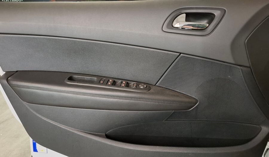 Peugeot 308 1.6 SPORT THP TIPTRONIC Hatchback 2013