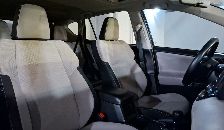 Toyota Rav4 2.5 XLE AWD AT Suv 2016