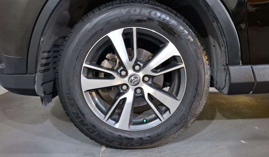 Toyota Rav4 2.5 XLE AWD AT Suv 2016