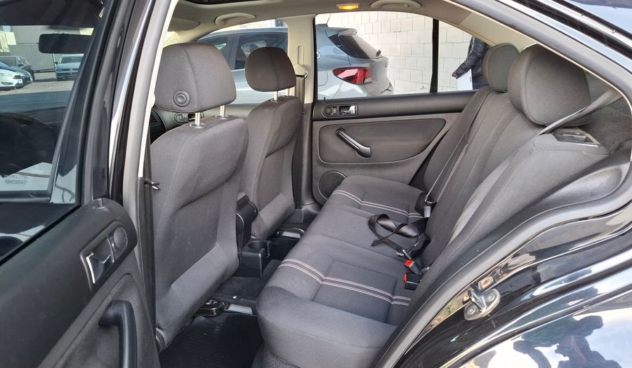 Volkswagen Bora 2.0 TRENDLINE Sedan 2013
