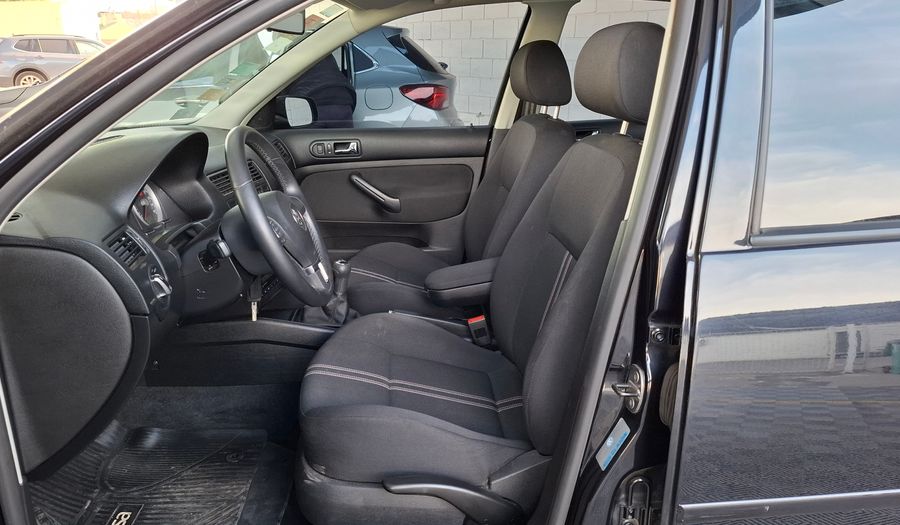 Volkswagen Bora 2.0 TRENDLINE Sedan 2013