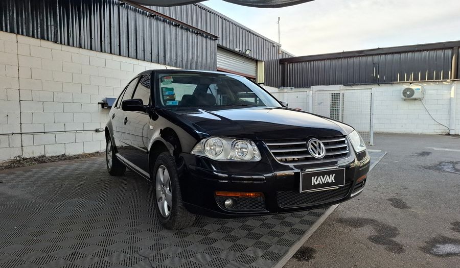 Volkswagen Bora 2.0 TRENDLINE Sedan 2013