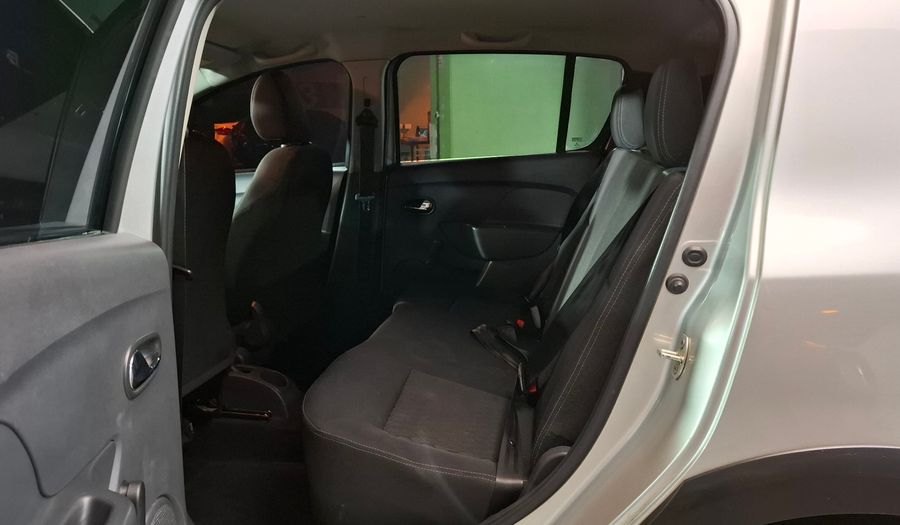 Renault Sandero Stepway 1.6 STEPWAY EXPRESSION Hatchback 2018