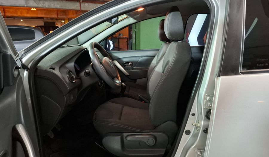 Renault Sandero Stepway 1.6 STEPWAY EXPRESSION Hatchback 2018