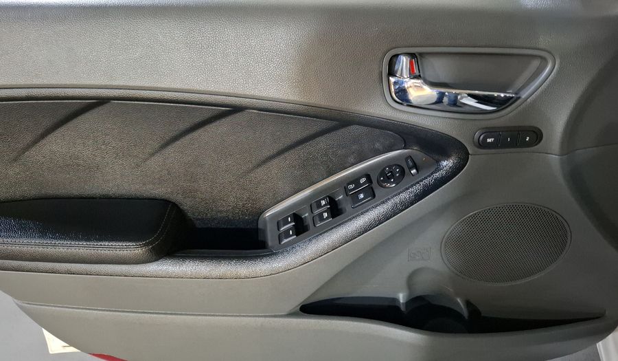 Kia Forte 2.0 SX AT Hatchback 2017
