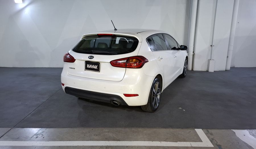 Kia Forte 2.0 SX AT Hatchback 2017