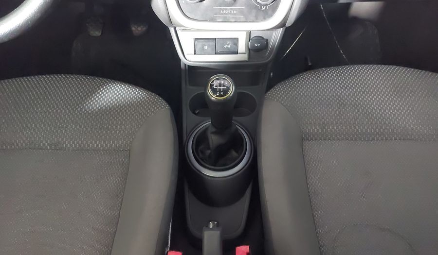 Volkswagen Voyage MI Sedan 2013