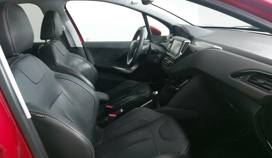 Peugeot 208 1.6 FELINE AT Hatchback 2014