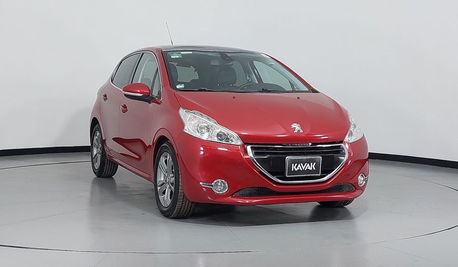 Peugeot 208 1.6 FELINE AT Hatchback 2014