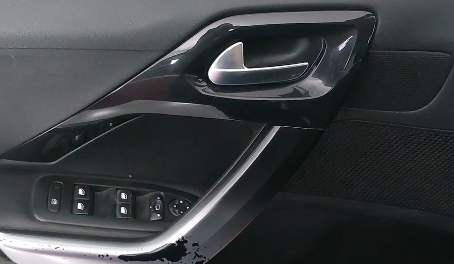Peugeot 208 1.6 FELINE AT Hatchback 2014
