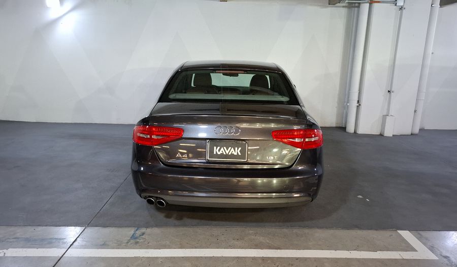 Audi A4 1.8 TFSI SPORT LMT EDITION MULTITRONIC Sedan 2015