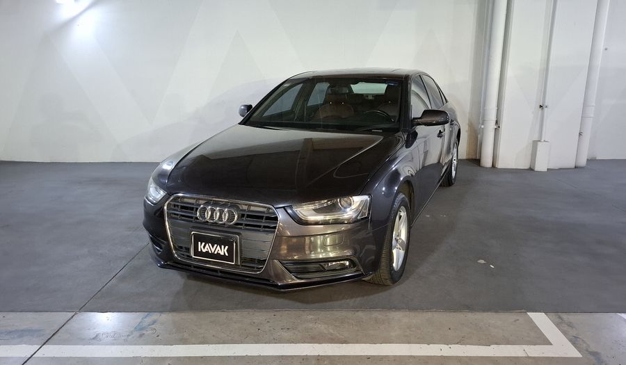 Audi A4 1.8 TFSI SPORT LMT EDITION MULTITRONIC Sedan 2015