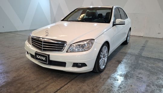 Mercedes Benz • Clase C