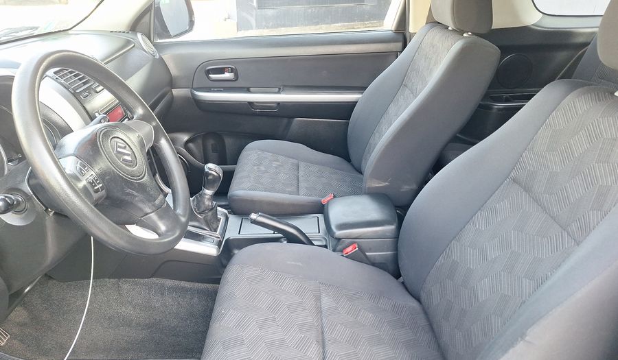 Suzuki Grand Vitara 2.4 GLX SPORT WINCH 4WD Suv 2015
