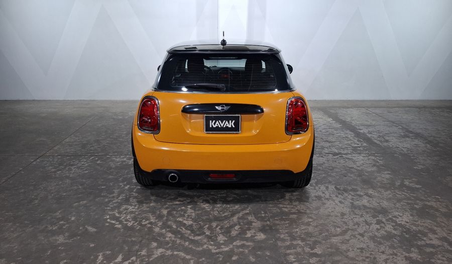 Mini Cooper 1.5 COOPER CHILI AT Hatchback 2017