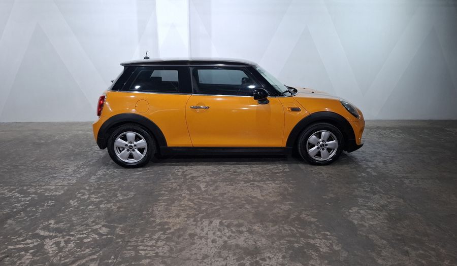 Mini Cooper 1.5 COOPER CHILI AT Hatchback 2017