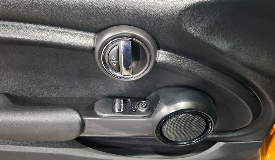 Mini Cooper 1.5 COOPER CHILI AT Hatchback 2017
