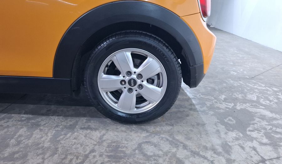 Mini Cooper 1.5 COOPER CHILI AT Hatchback 2017