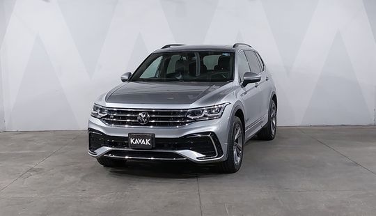 Volkswagen • Tiguan
