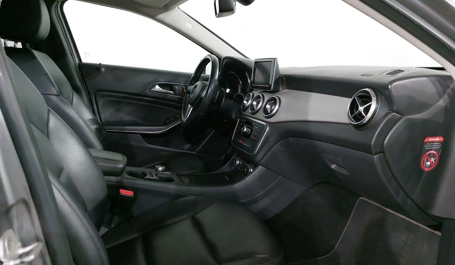Mercedes Benz Clase Gla 1.6 GLA 200 CGI SPORT Suv 2015