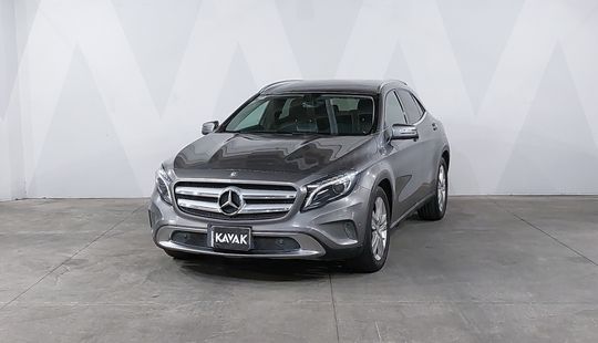 2015 • 128,804 km • Automático