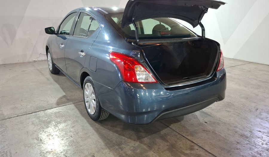 Nissan Versa 1.6 SENSE TA AC Sedan 2015