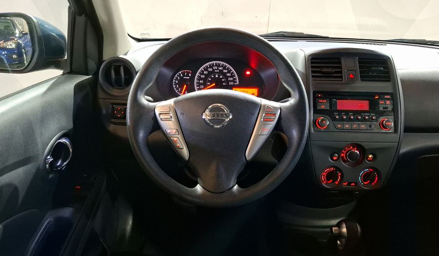 Nissan Versa 1.6 SENSE TA AC Sedan 2015