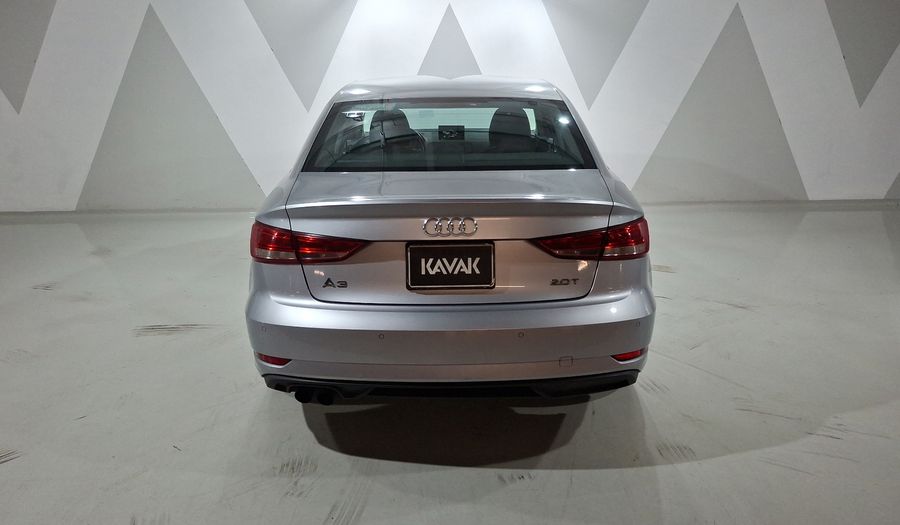 Audi A3 2.0 TFSI DYNAMIC Sedan 2017