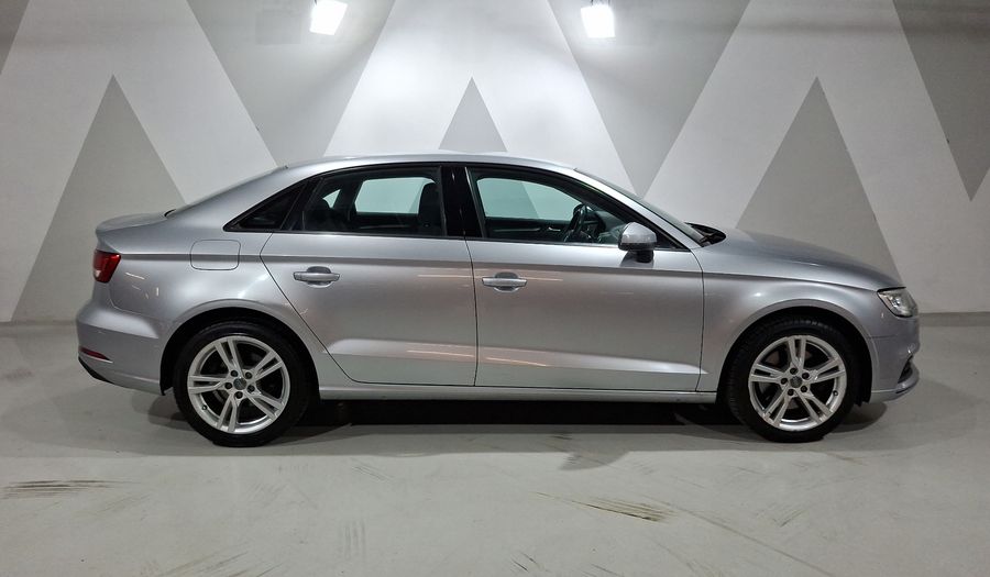 Audi A3 2.0 TFSI DYNAMIC Sedan 2017