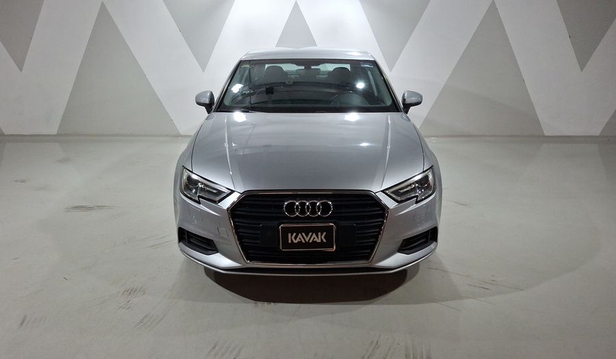 Audi A3 2.0 TFSI DYNAMIC Sedan 2017