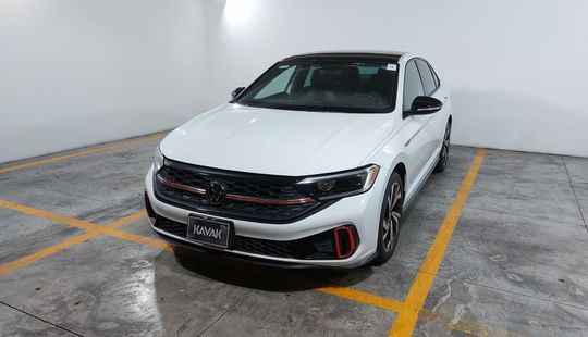 Volkswagen • Jetta