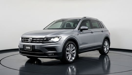 Volkswagen • Tiguan
