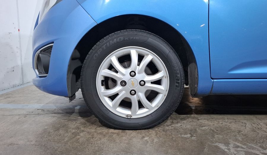 Chevrolet Spark 1.2 LTZ C MT Hatchback 2015
