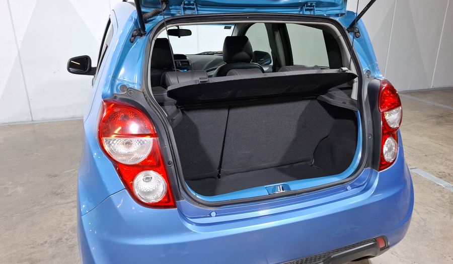 Chevrolet Spark 1.2 LTZ C MT Hatchback 2015